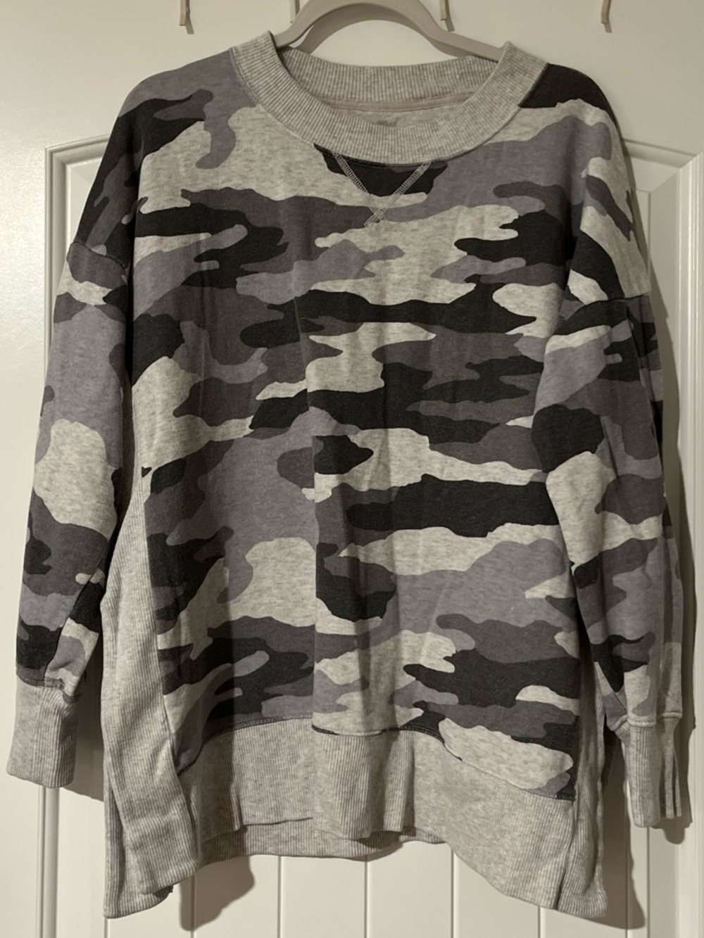 aerie Gray & Black Camo Crewneck Sweatshirt